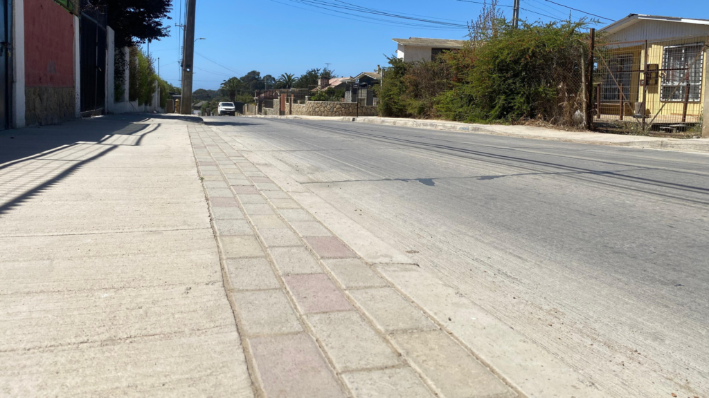 Pavimentación y aguas lluvias calle ejército – El Quisco